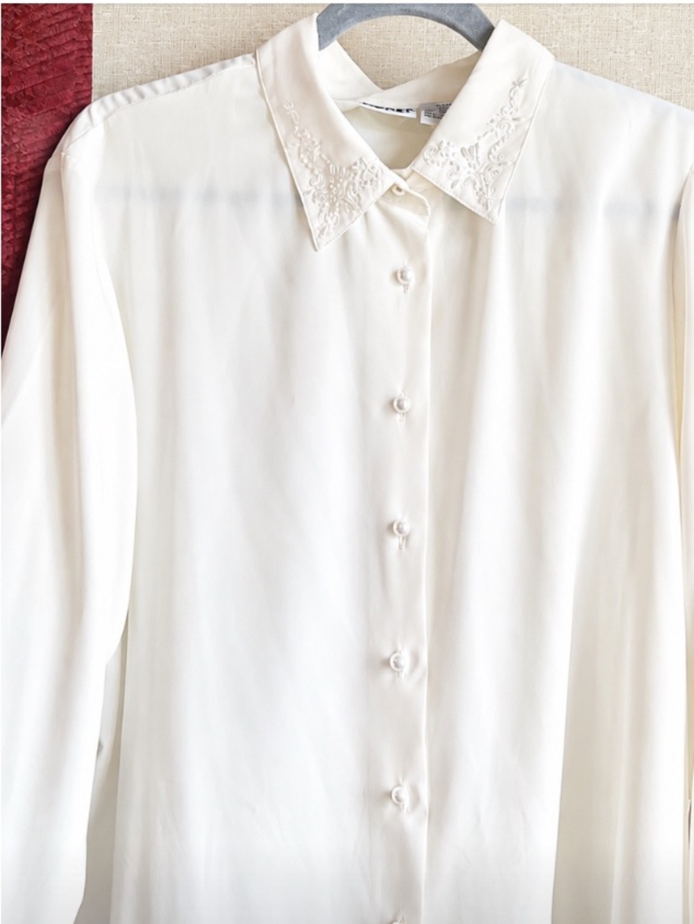 Koret White Embroidered Collar Blouse. Ivory Cream